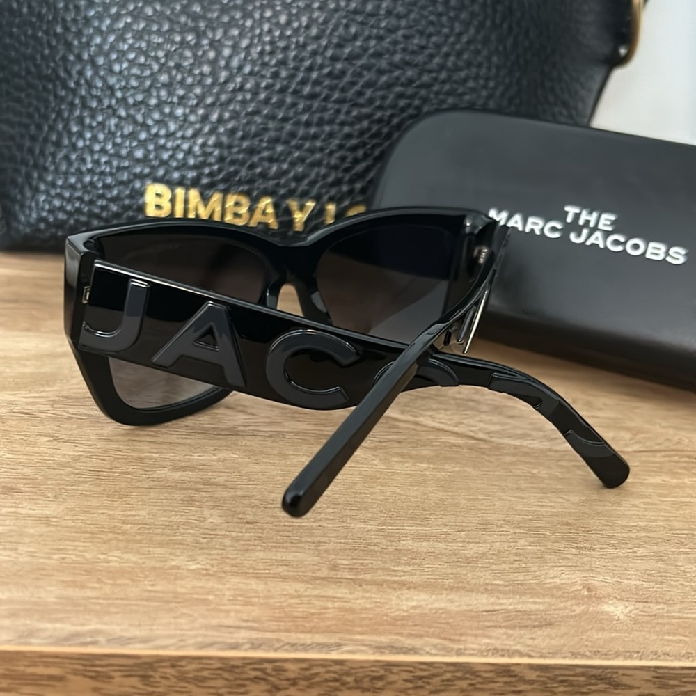 Marc Jacobs sunglasse